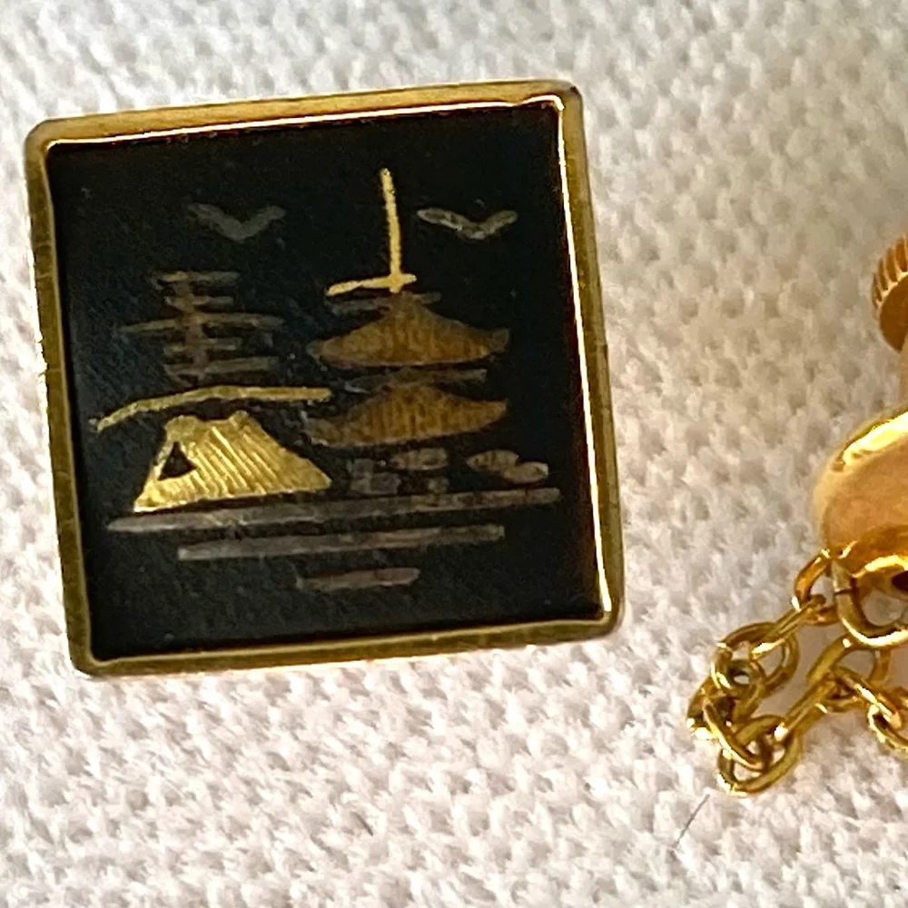 Vintage ARITA Japanese Mixed-Metal Tie Tack / Lapel Pin – Gold Inlay Landscape